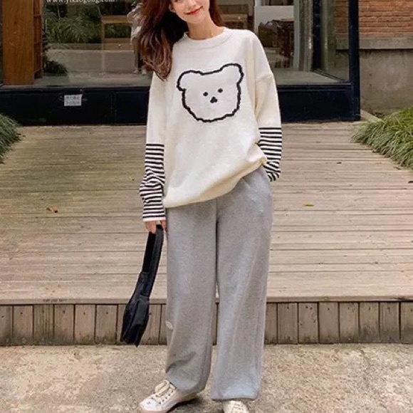 Bear sweater knit cream black stripe long sleeve crewneck cartoon - Picture 6 of 6